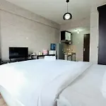 Studio Room At Sunter Park View Apartment By Travelio